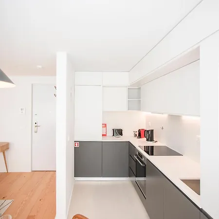 Apartment Lvg - Mga J - Red